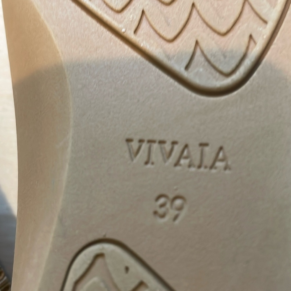Vivaia Woven Pointed Toe Ballet Flat - Picture 8 of 13